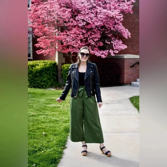 Amour Vert Frankie Cropped Wide Leg Cotton Linen Pants in Terracotta - Picture 12 of 12